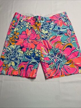 Lilly Pulitzer Bright Floral Print Shorts The Chipper. Size 10.  Preowned.
